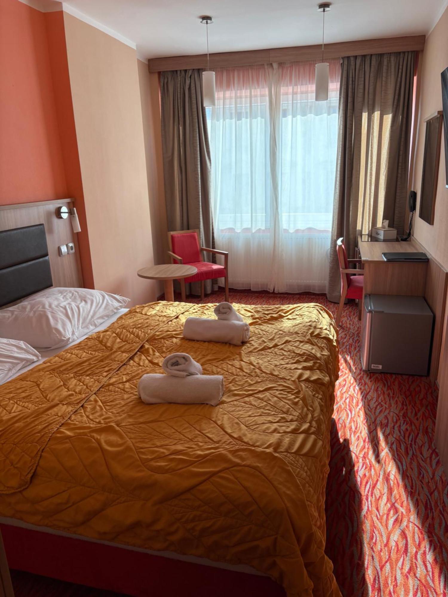 Hotel Opera Jaromerice nad Rokytnou Екстериор снимка